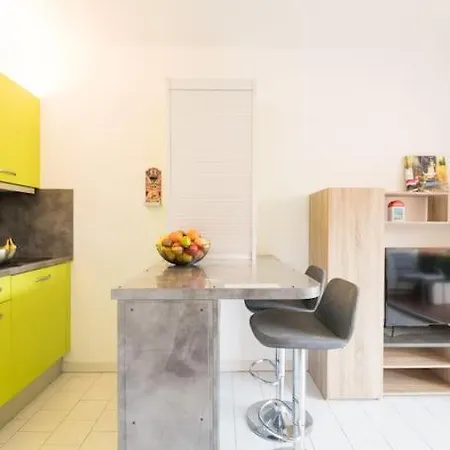 Studio Cabine Climatise -4 Pers- Proche De La Mer